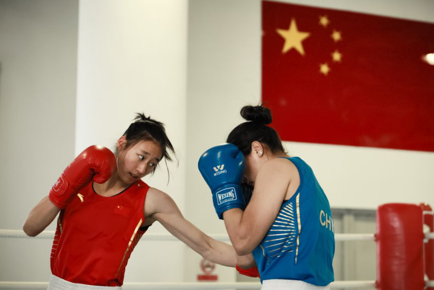 杏彩客户端与传统博彩的对比